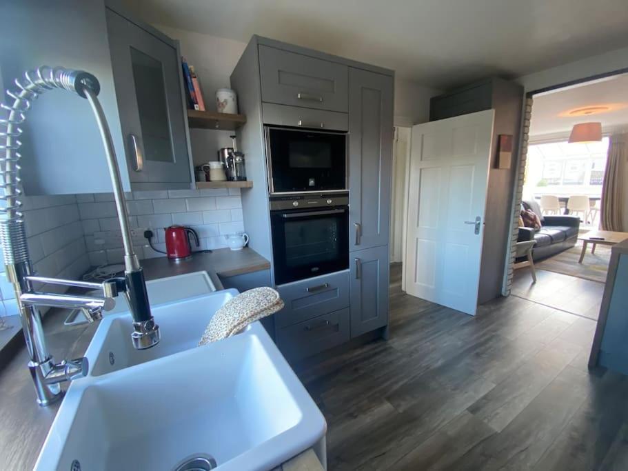 Central, Comfortable And Spacious 4 Bed Duplex Dublin Exterior photo