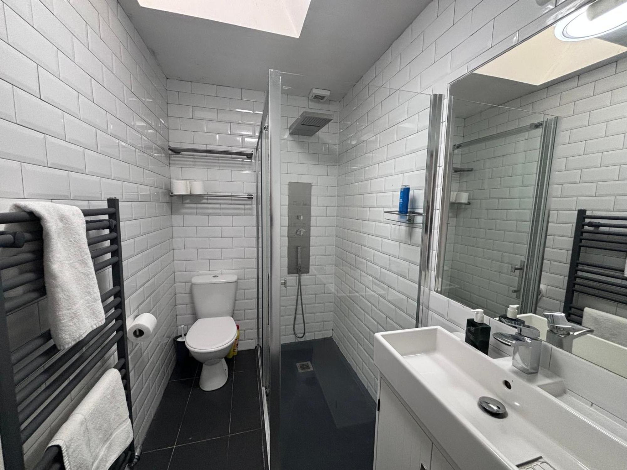 Central, Comfortable And Spacious 4 Bed Duplex Dublin Exterior photo